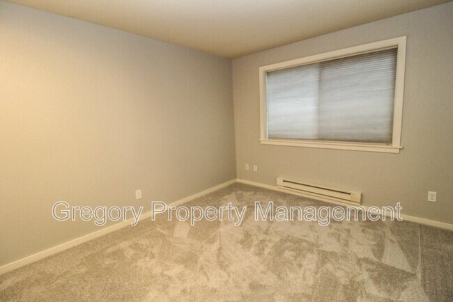 Building Photo - 16101 Bothell Everett Hwy