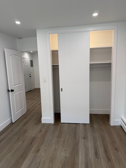 Building Photo - 4202 Oneida Ave