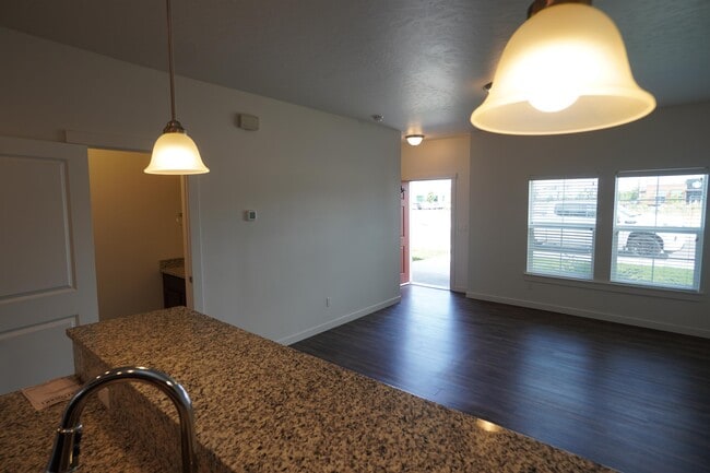 Building Photo - 11219 W Gabrielle Dr