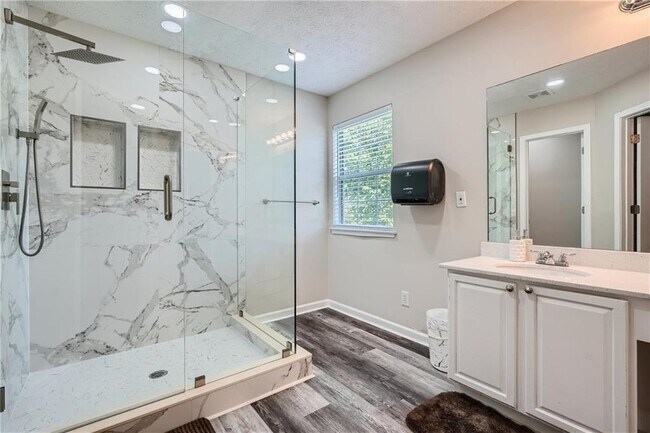 Building Photo - 3370 Flagstone Trce