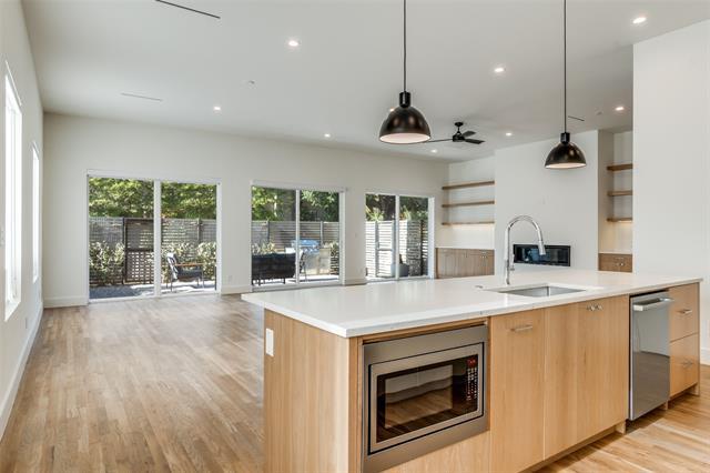 Building Photo - 4414 Abbott Ave