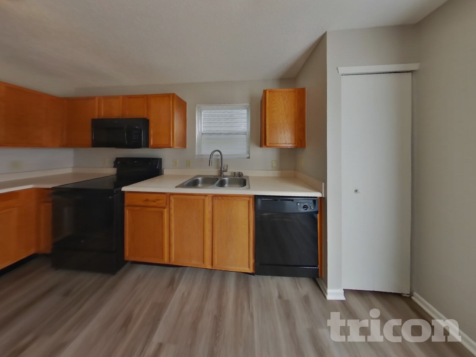 Building Photo - 7665 Mansfield Way