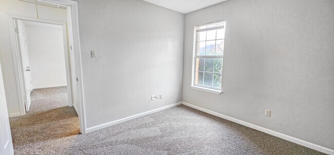 Building Photo - 7120 Wetherburn Cove