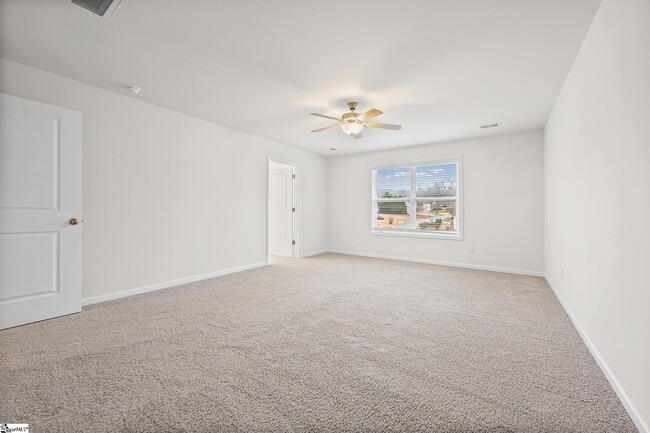 Building Photo - 218 Reynard Trl