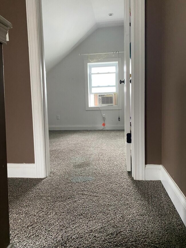 Bedroom 4 3rd floor - 2432 E County Line Rd