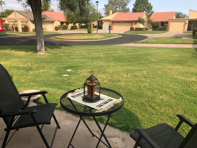 Building Photo - Perfect & Newly Updated Vacation Home, 45+ Active Adult Community. Available May through October2026