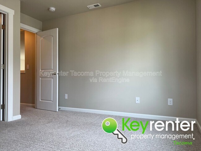 Building Photo - 16128-16181 81 Ave E