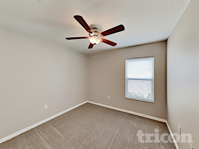 Building Photo - 10614 Massimo Dr