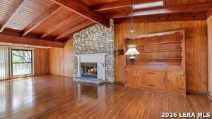 Building Photo - 1049 Ivy Ln