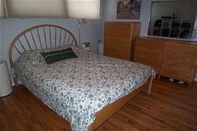 Building Photo - "Welcome Home: Spacious 3-Bedroom Oasis with 2 Full Baths on Dakota St NE!"