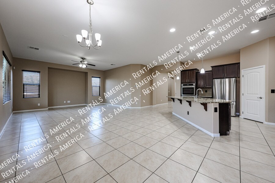 Building Photo - 20856 E Arroyo Verde Dr