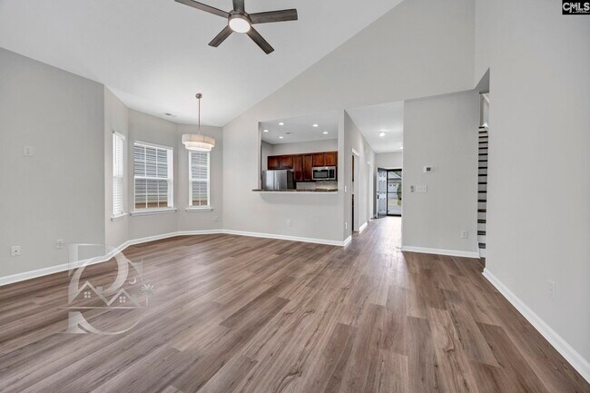 Building Photo - 151 Springhaven Dr