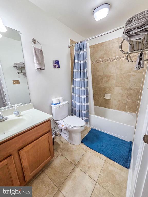 Building Photo - 2216 Highfly Terrace