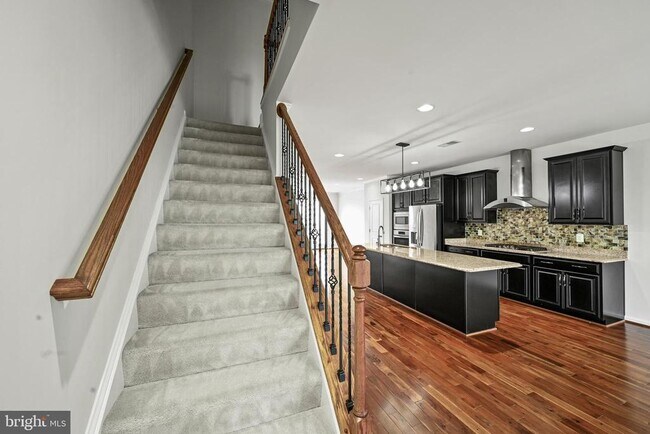 Building Photo - 23493 Adagio Terrace