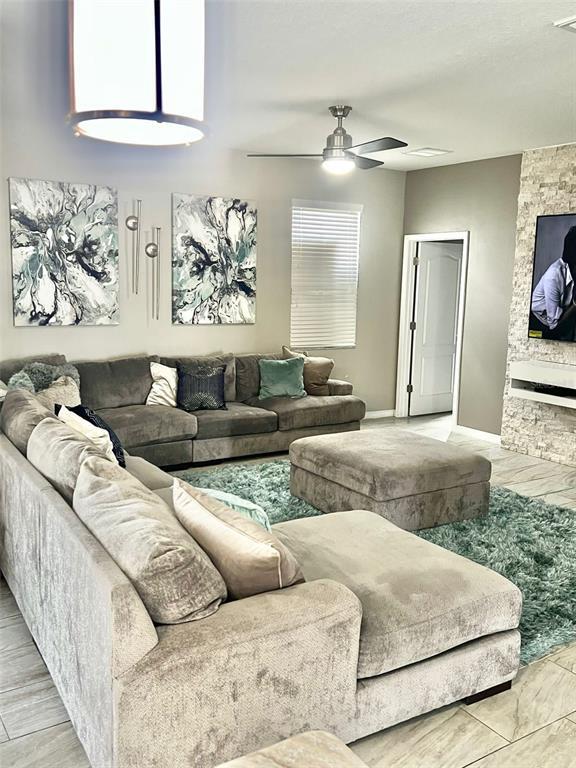 Building Photo - 2220 Grantham Ave