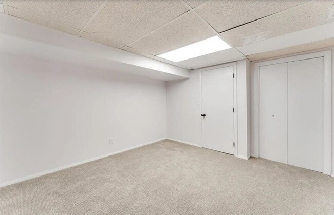 Building Photo - 2920 W Hadden St