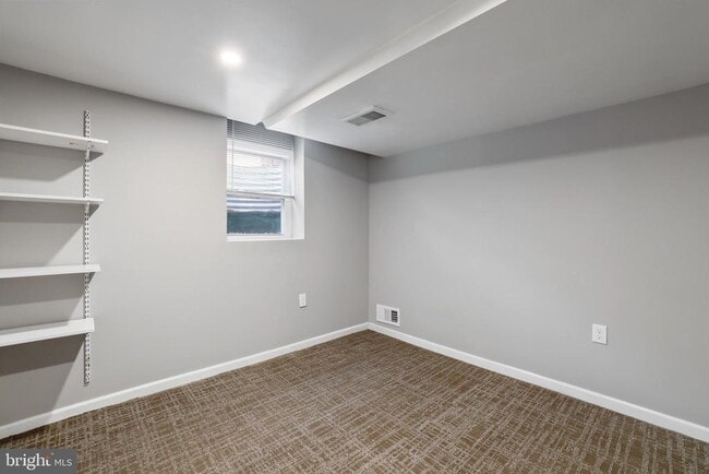 Building Photo - 10802 Blossom Ln