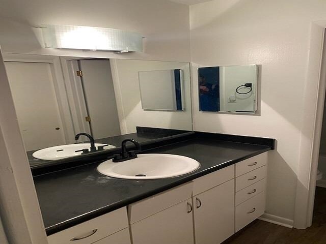 Building Photo - 513 Westwood Dr