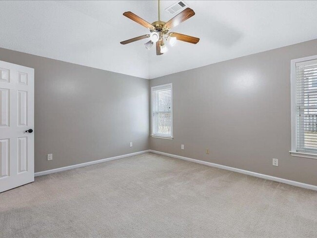 Building Photo - 615 Jockey Cove