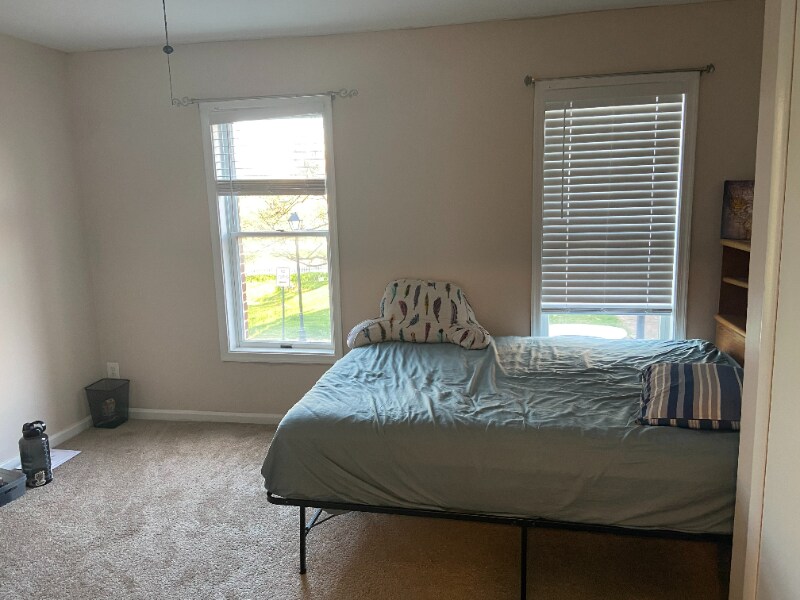 Building Photo - 1059 W Barre St