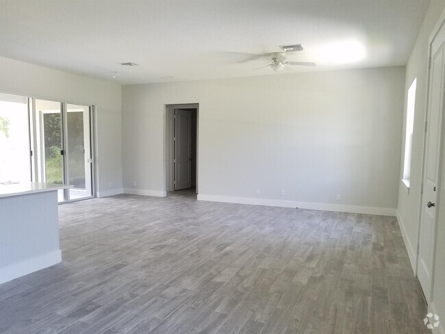 Building Photo - 17186 84th Ct N