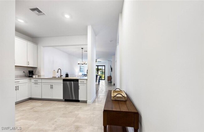 Building Photo - 19573 Hinkley Dr