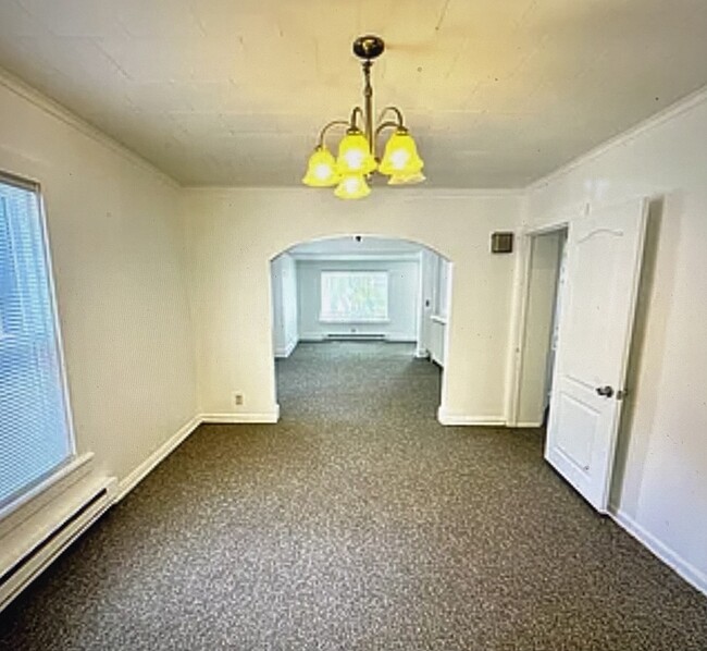 dining room and family room - 116 Parce Ave