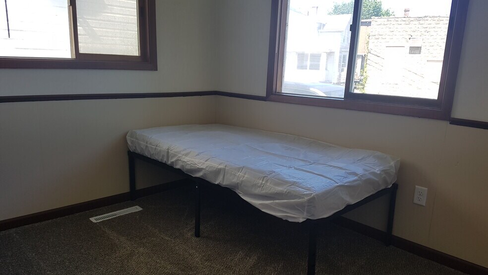 Building Photo - 1032 Perry St