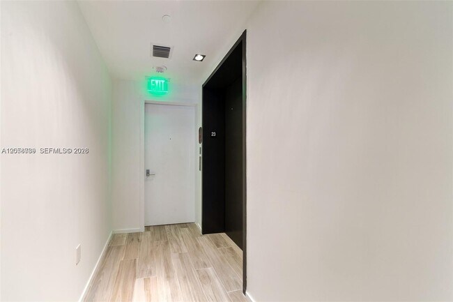 Building Photo - 801 S Miami Ave