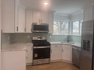 Building Photo - 19371 Shadyside St