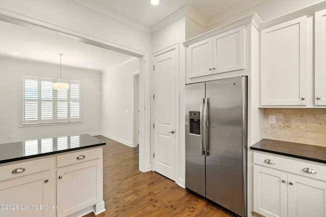 Building Photo - 8707 Featherbell Blvd