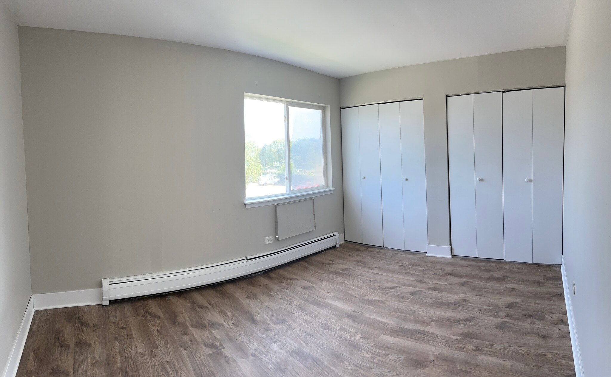 Building Photo - 406 Inland Dr