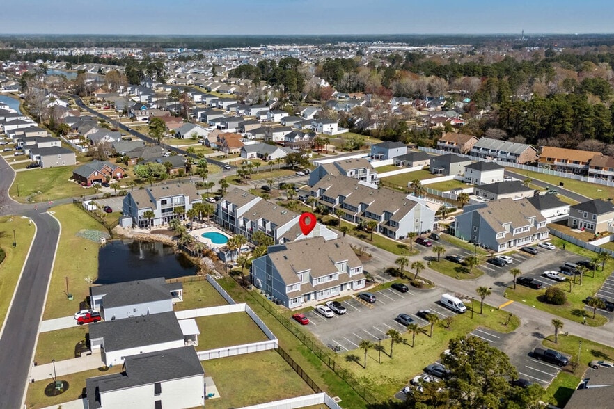 Building Photo - 76 S Reindeer Rd