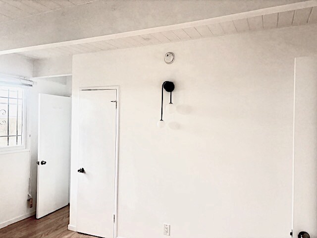 Building Photo - 1246 N Sweetzer Ave