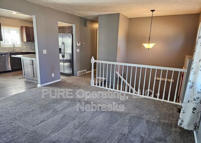 Building Photo - 8303 Vernon Ave