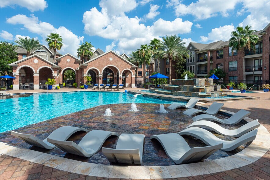 San Paloma 1255 Eldridge Pky Houston TX 77077 Apartment Finder