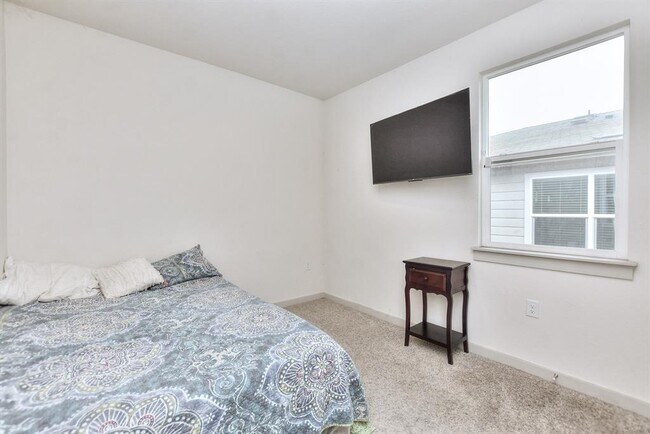 Building Photo - 13709 Bavarian Forest Dr