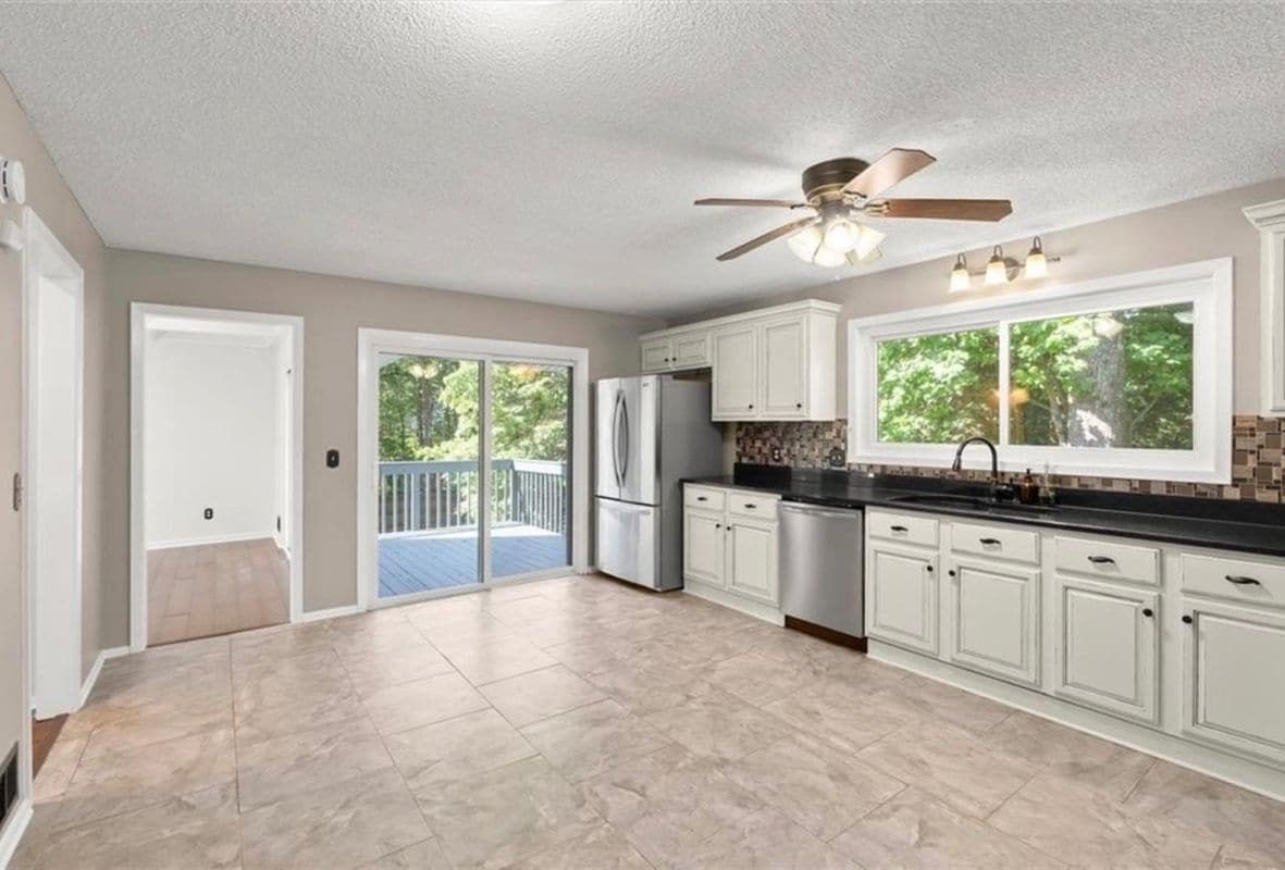 Building Photo - 2193 Oakrill Ct