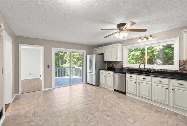 Building Photo - 2193 Oakrill Ct