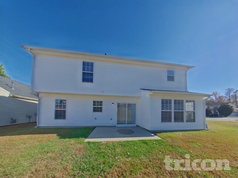 Building Photo - 8605 Appledale Dr