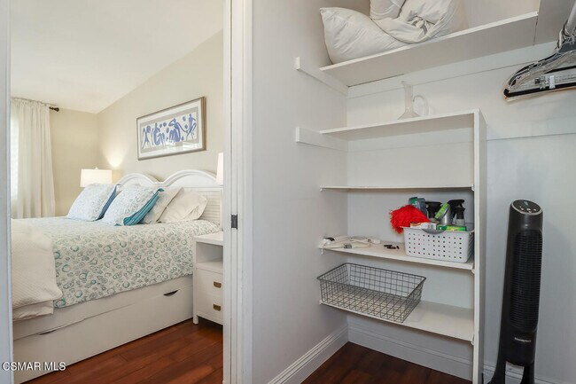 Building Photo - 31944 CA-1