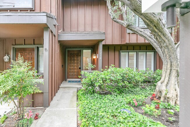 Building Photo - 1278 Stonewood Ct