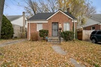 Building Photo - 3 bedroom bungalow - $1300