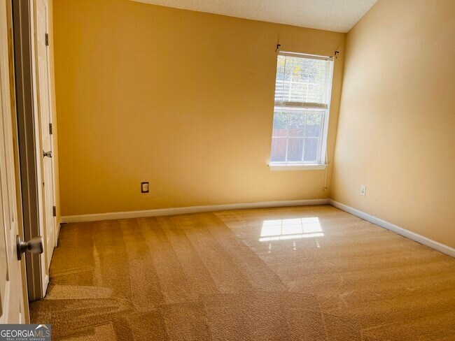 Building Photo - 3528 Arminto Dr