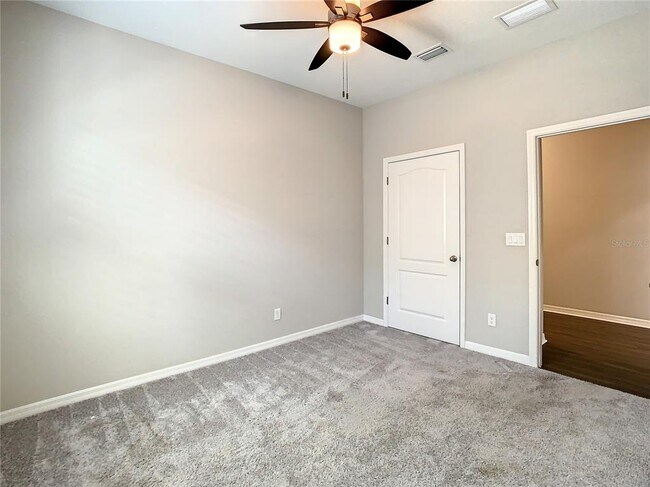 Building Photo - 14912 Caravan Ave
