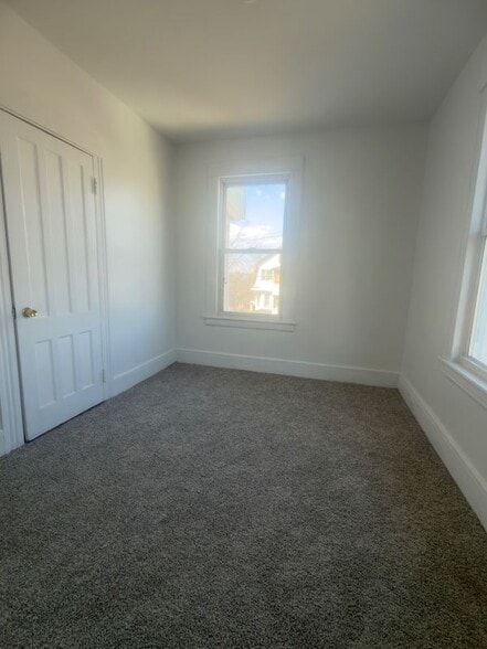 Building Photo - 831-833 William Street, 2