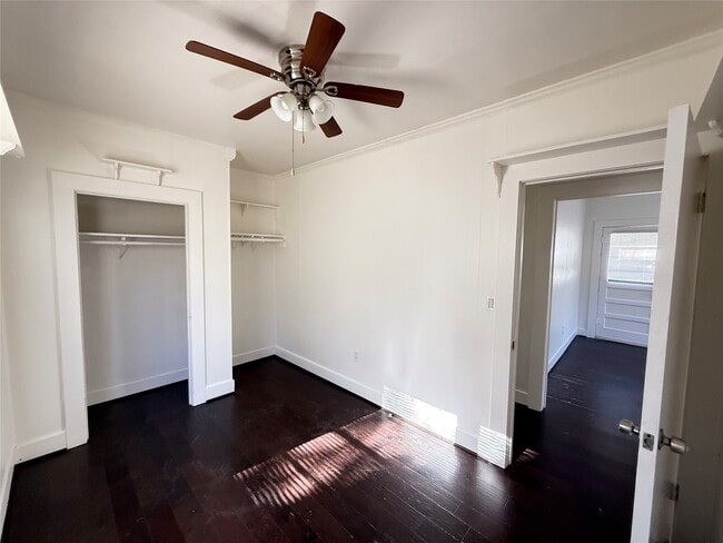 Building Photo - 17119 I-35