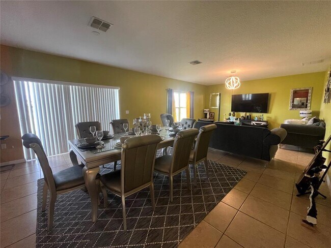 Building Photo - 3857 Gulf Shore Cir