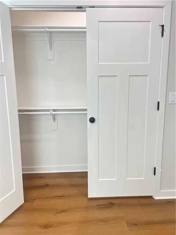 Building Photo - 552 Cosmos St