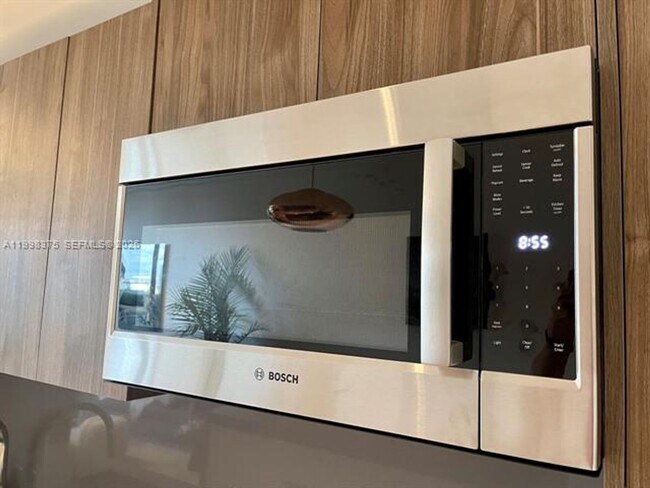 Building Photo - 3470 E Coast Ave